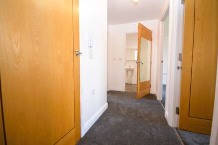 The Cedars, High Wycombe, Image 9
