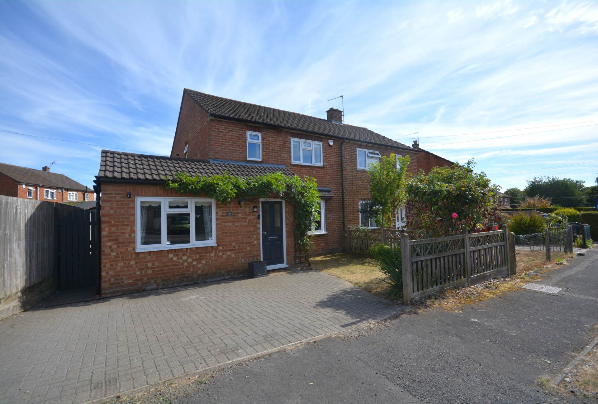 Sandycroft Road, Amersham, Image 1
