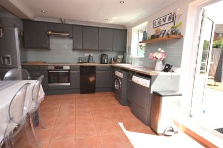 Sandycroft Road, Amersham, Image 3