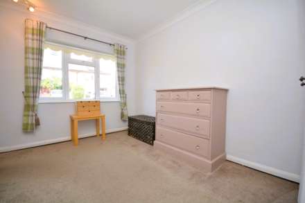 Sandycroft Road, Amersham, Image 5