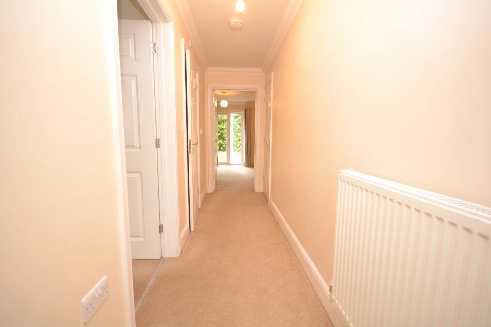 Meadowbank Close, Amersham, Image 2