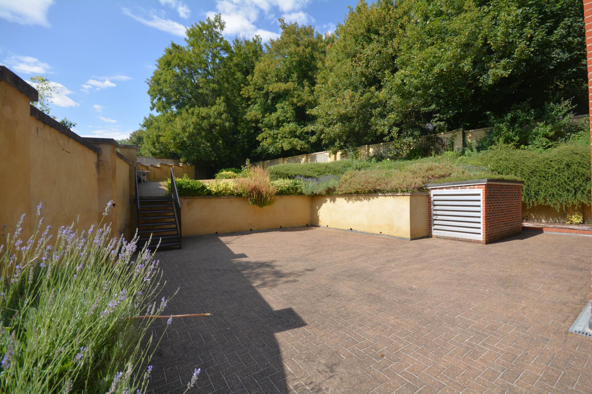 Baytree Court, Hospital Hill, Image 9