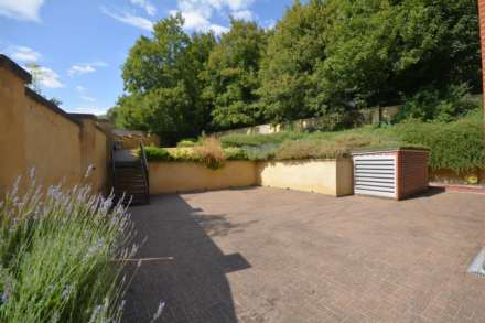 Baytree Court, Hospital Hill, Image 9