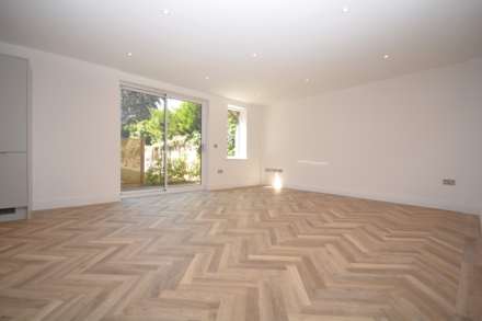 The Broadway, Amersham, Image 7