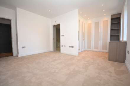 The Broadway, Amersham, Image 8