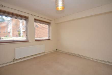 Springfield Road, Chesham, Image 6