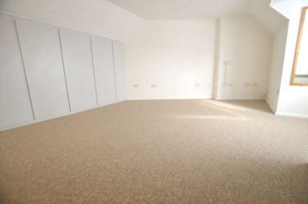 Sycamore Road, Amersham HP6, Image 6