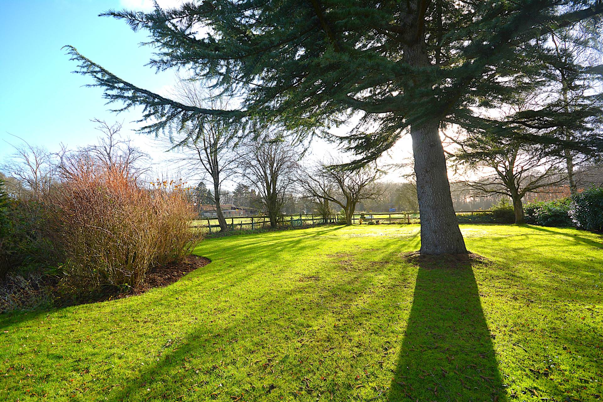 Oak Lane, Bellingdon, Image 2