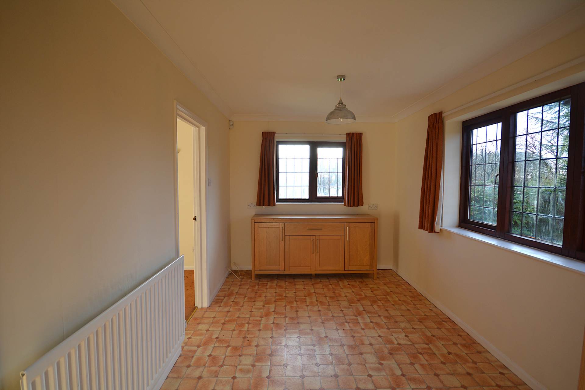 Oak Lane, Bellingdon, Image 9