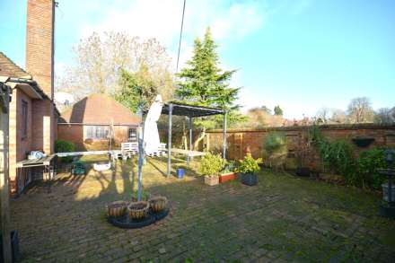 Oak Lane, Bellingdon, Image 24