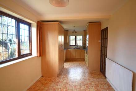 Oak Lane, Bellingdon, Image 7