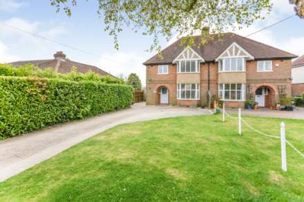 Chartridge Lane, Chesham, Image 1