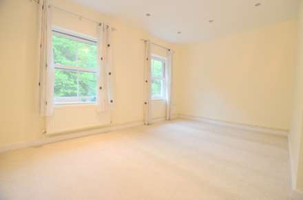 Station Road, Amersham HP7, Image 3