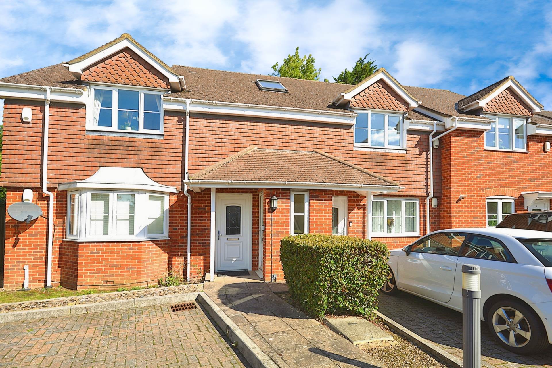 Meadowbank Close, Amersham HP7, Image 1