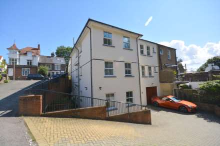 Station Road, Amersham HP7, Image 9