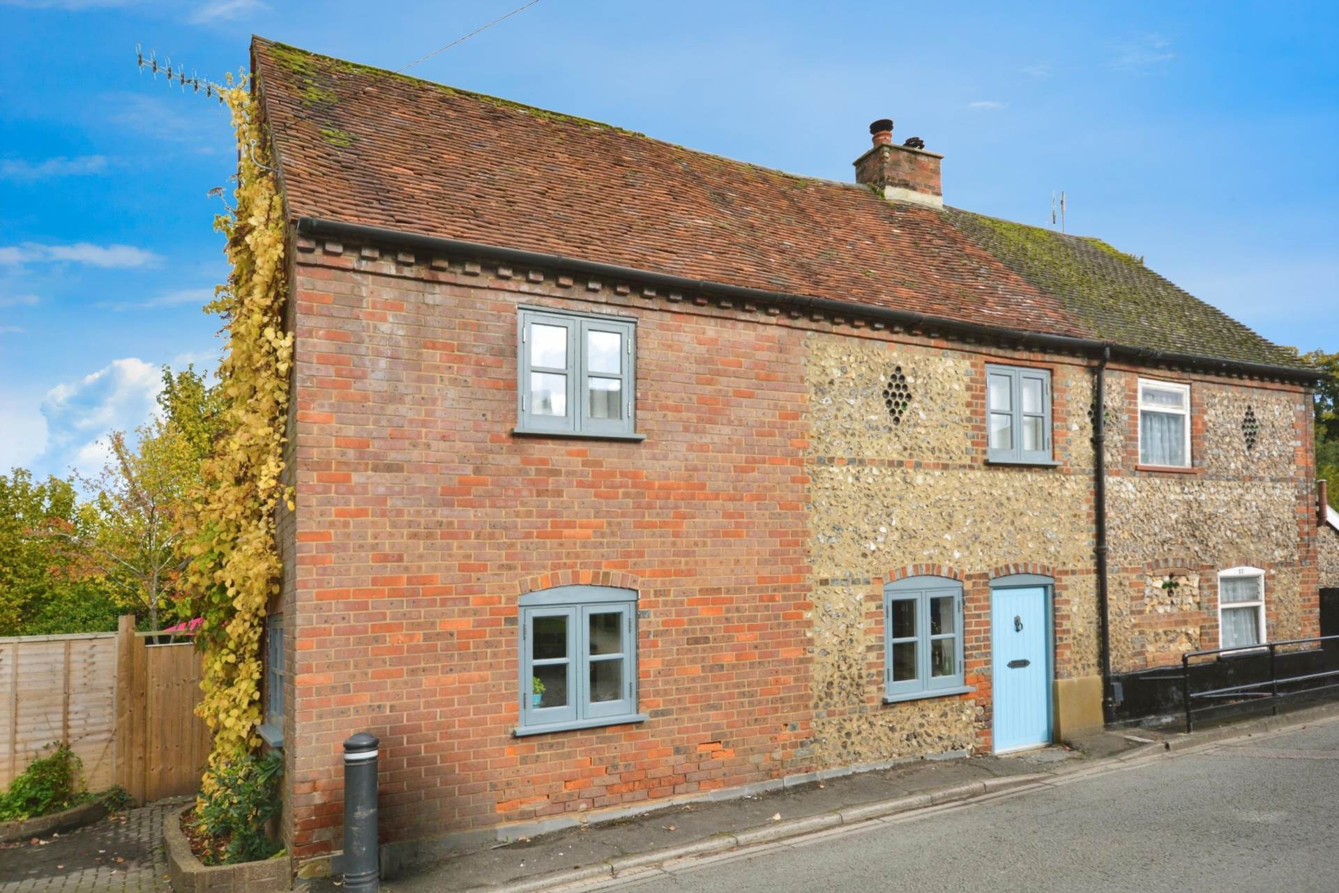 Bois Moor Road, Chesham, Image 1
