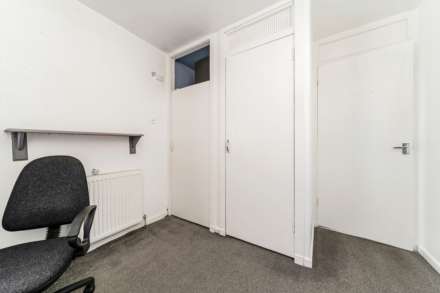 Kintyre Avenue, Linwood, Image 11