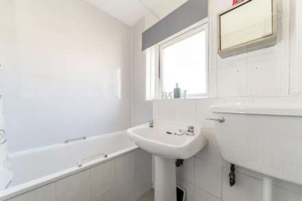 Kintyre Avenue, Linwood, Image 13