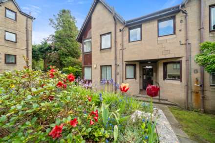 Glencairn Court, High Street, Kilmacolm