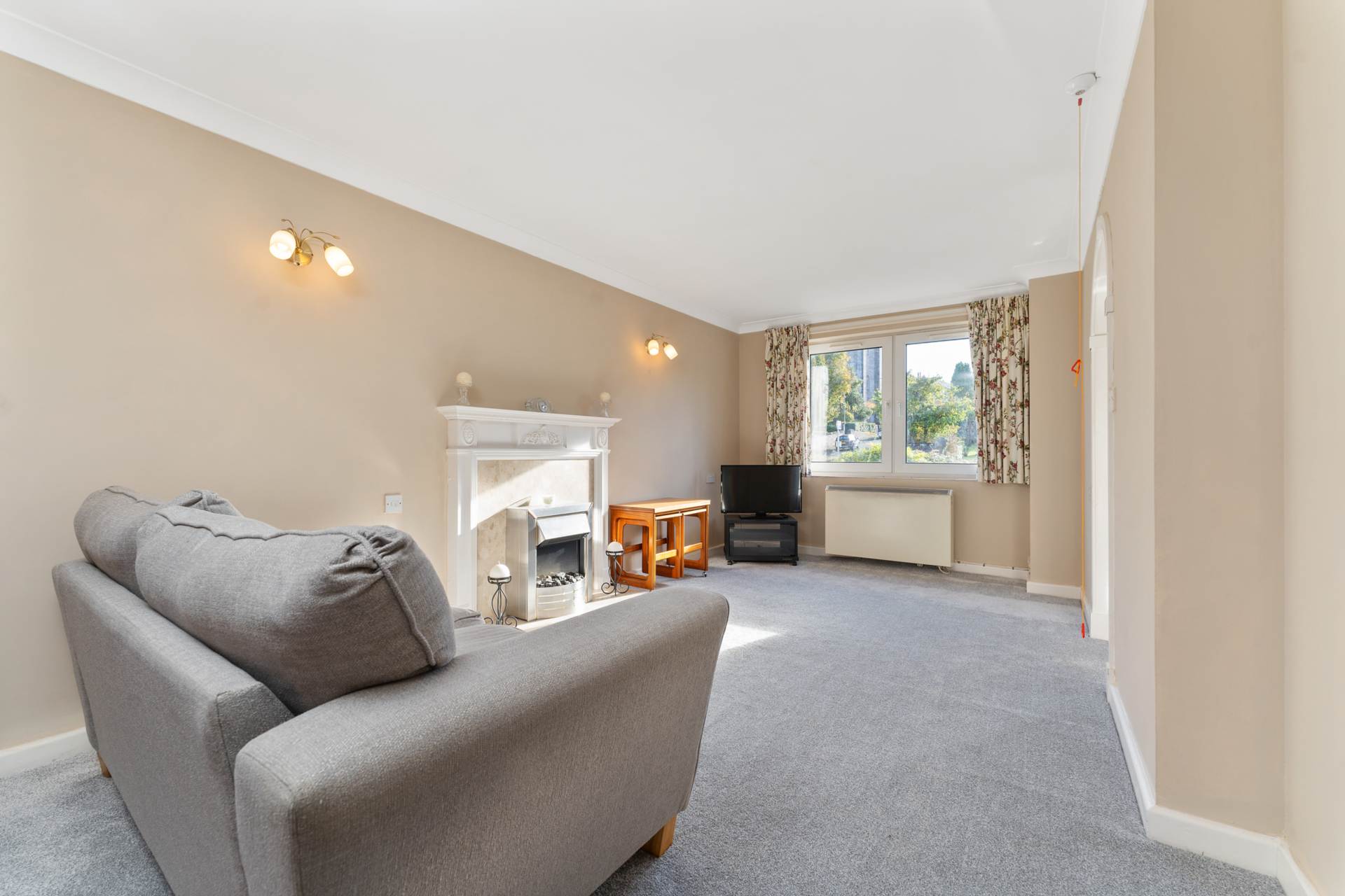 Elphinstone Court, Kilmacolm, Image 2