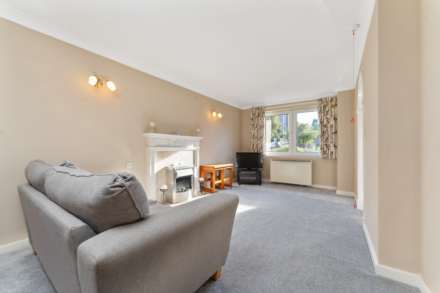 Elphinstone Court, Kilmacolm, Image 2