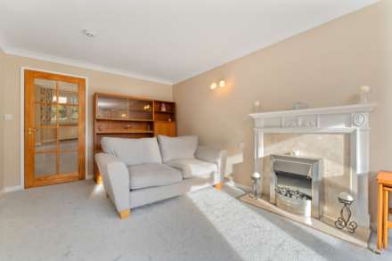 Elphinstone Court, Kilmacolm, Image 3