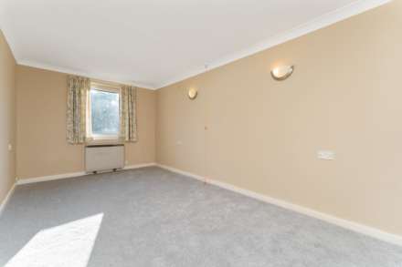 Elphinstone Court, Kilmacolm, Image 7