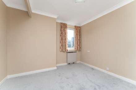 Elphinstone Court, Kilmacolm, Image 9