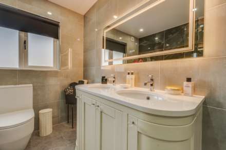 Auchenbothie Gardens, Kilmacolm, Image 27