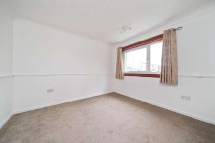 Erskinefauld Road, Linwood, Image 11