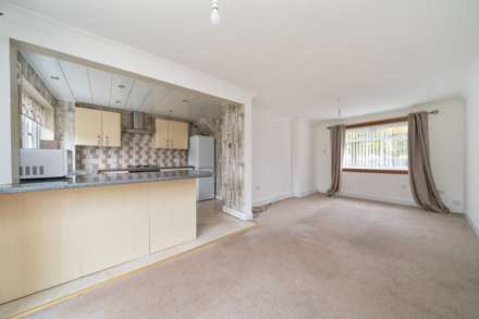 Erskinefauld Road, Linwood, Image 3