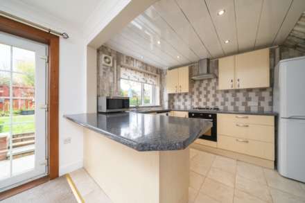 Erskinefauld Road, Linwood, Image 4