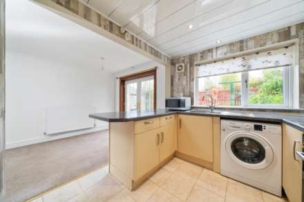 Erskinefauld Road, Linwood, Image 5