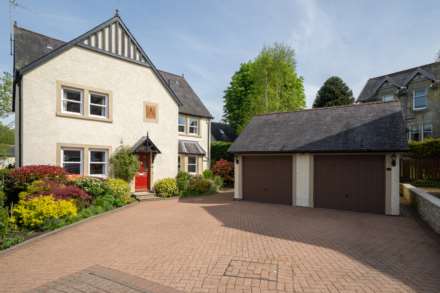 Gotterbank, Quarrier's Village, Image 2