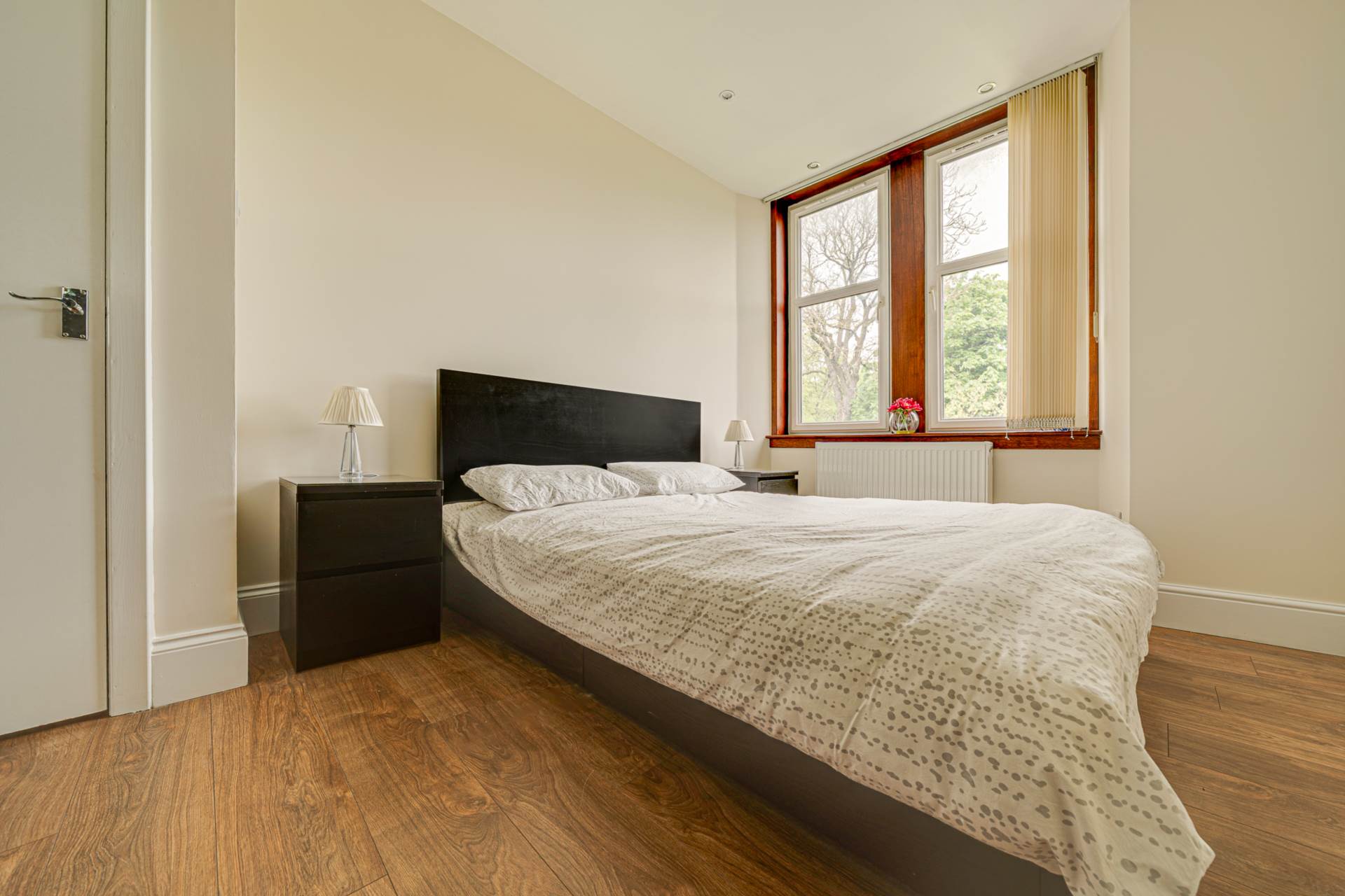 Westend, Paisley, Image 11