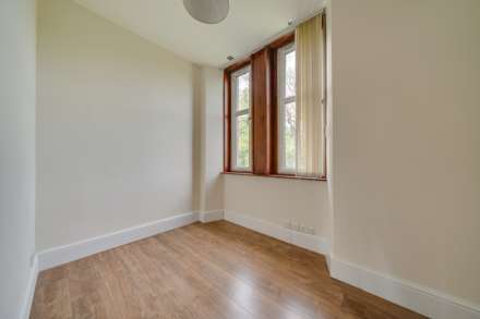 Westend, Paisley, Image 13
