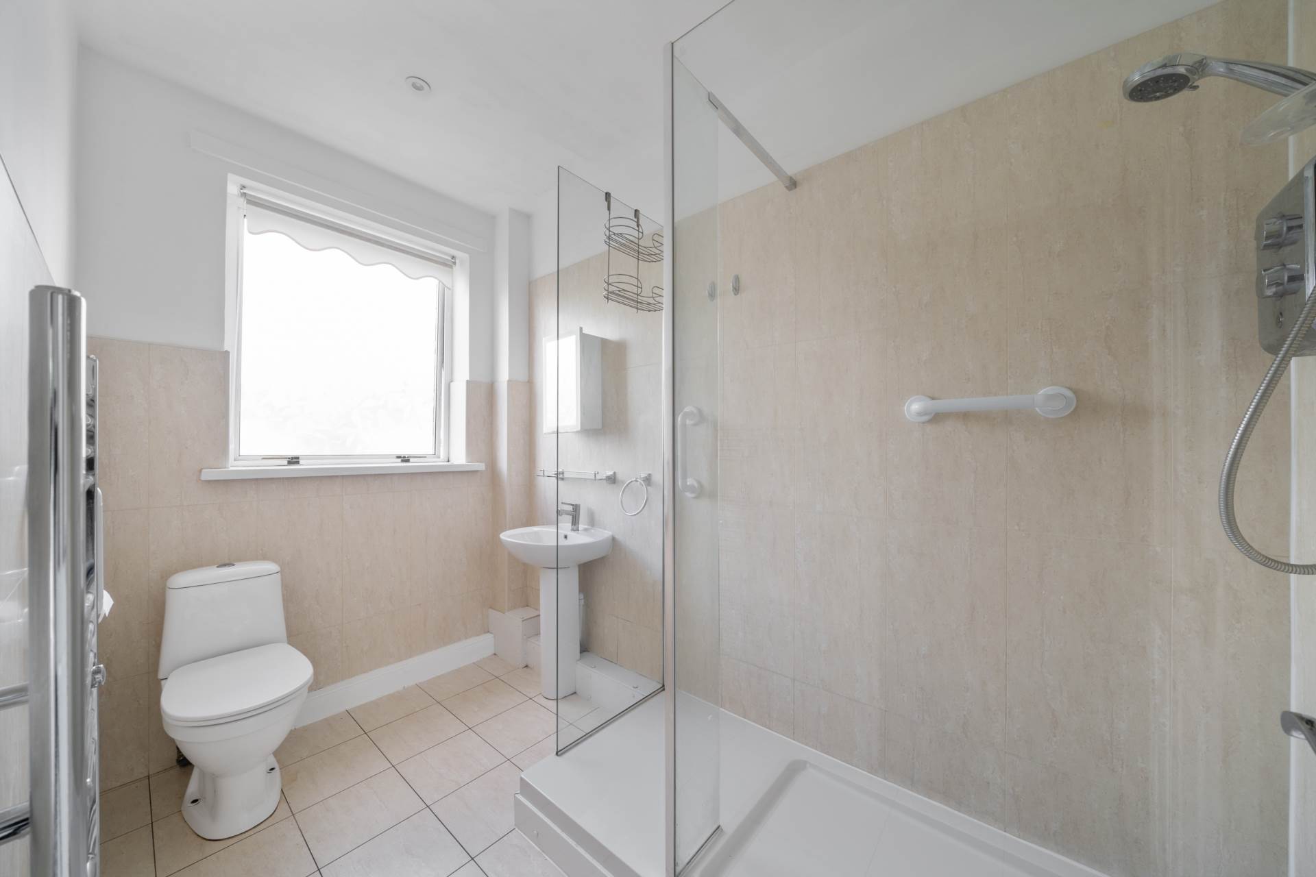 Wateryetts Drive, Kilmacolm, Image 12
