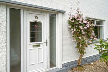 Wateryetts Drive, Kilmacolm, Image 2