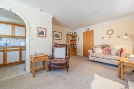 Elphinstone Court, Kilmacolm, Image 3
