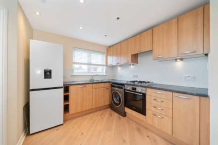 Osprey Crescent, Paisley, Image 5