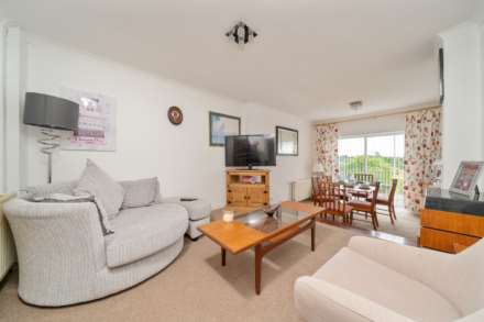 Renshaw Road, Bishopton, Image 4