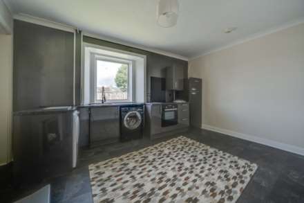 Rachael Place, Kilmacolm, Image 4