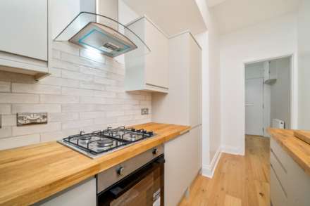 Glenburn Place, Kilmacolm, Image 8