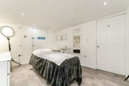 Kirkinner Place, Bridge Of Weir, Image 11