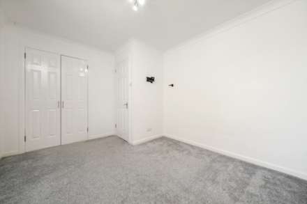 Beatrice Gardens, Crosslee, Image 16