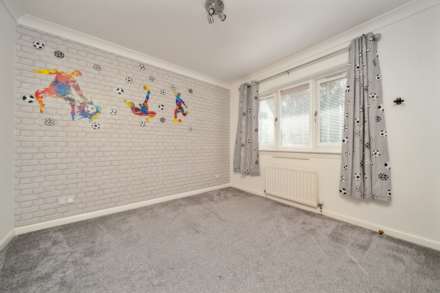 Beatrice Gardens, Crosslee, Image 21