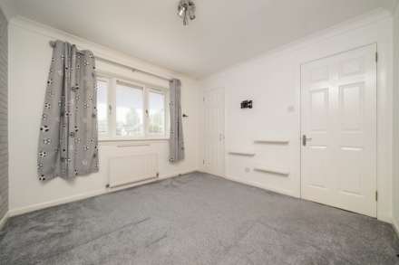 Beatrice Gardens, Crosslee, Image 22