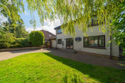 Beatrice Gardens, Crosslee, Image 24