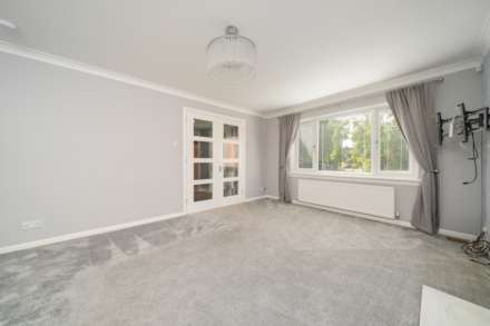 Beatrice Gardens, Crosslee, Image 3