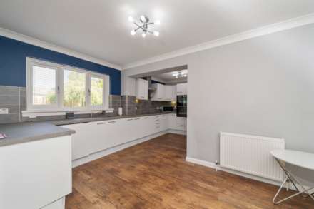 Beatrice Gardens, Crosslee, Image 7